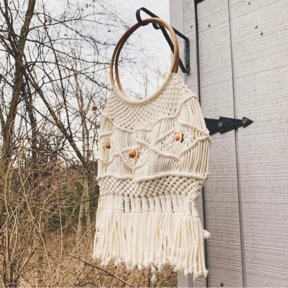 Vintage 1970's macrame shoulder bag